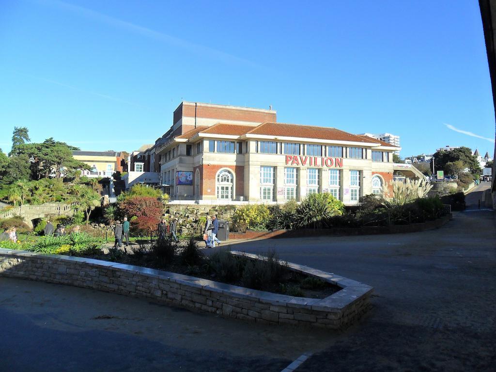 Cecil Court Hotel Борнмът Екстериор снимка